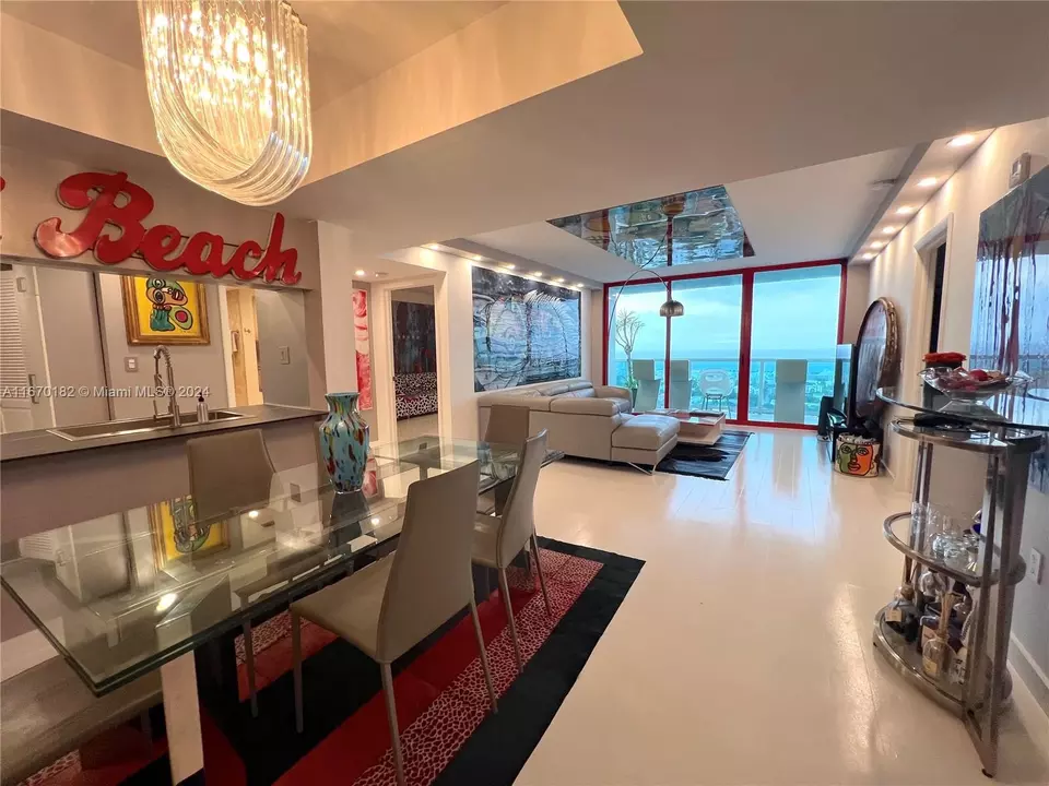 Dining - 650 West Ave #2804, Miami Beach, FL 33139 photo 1 of 4