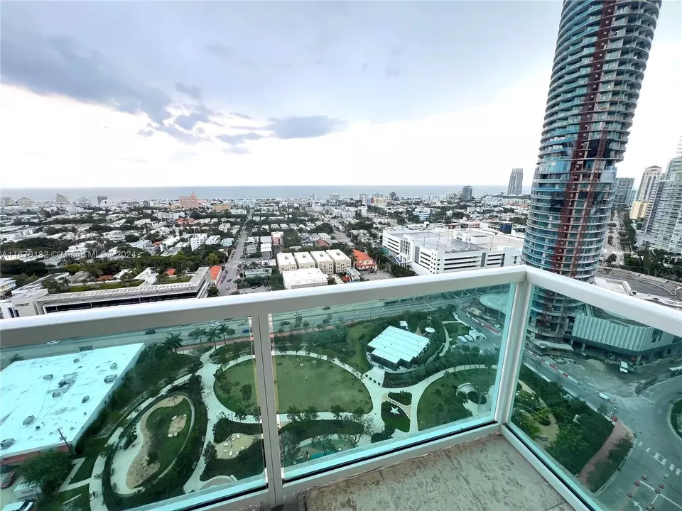 View/Area - 650 West Ave #2804, Miami Beach, FL 33139 photo 3 of 4