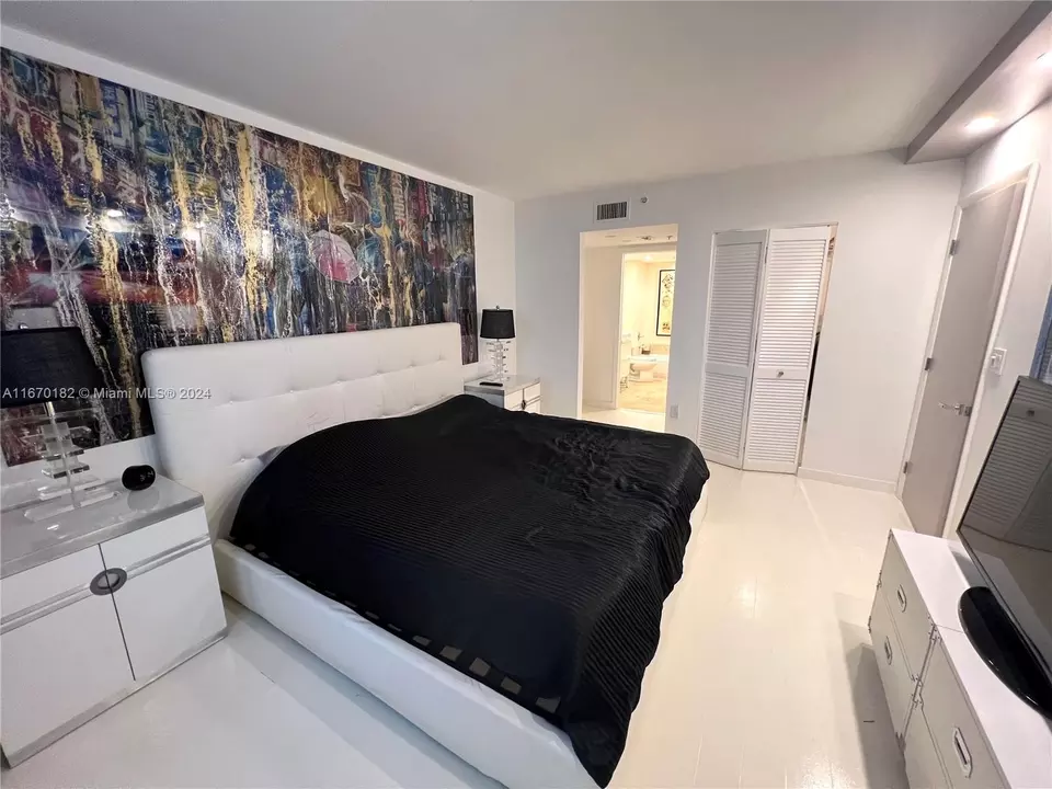Bedroom - 650 West Ave #2804, Miami Beach, FL 33139 photo 2 of 4