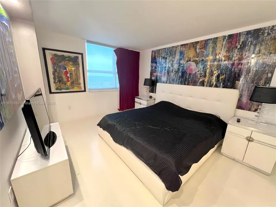 Bedroom - 650 West Ave #2804, Miami Beach, FL 33139 photo 1 of 4