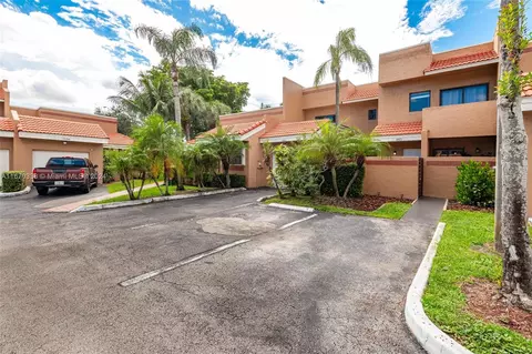 1671 SW 120th Ter, Pembroke Pines, FL 33025