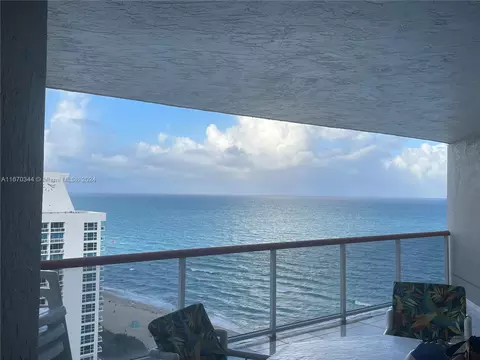 6767 Collins Ave #PH 2105, Miami Beach, FL 33141