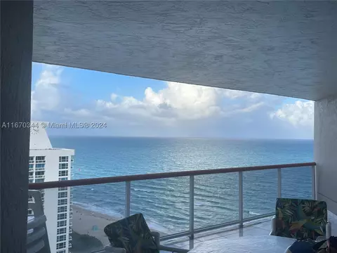 6767 Collins Ave #PH 2105, Miami Beach, FL 33141