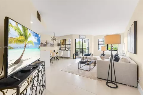 12600 SW 5th Ct #312L, Pembroke Pines, FL 33027