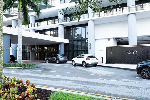 5252 NW 85th Ave #1812, Doral, FL 33166