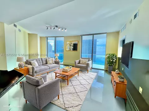 300 S Biscayne Blvd #1508, Miami, FL 33131