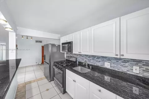 160 NE 203rd Ter #32, Miami Gardens, FL 33179