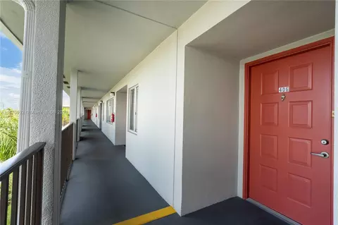 801 SW 138th Ave #406E, Pembroke Pines, FL 33027