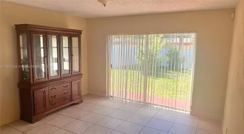 Living - Undisclosed, Miramar, FL 33025 photo 1 of 3