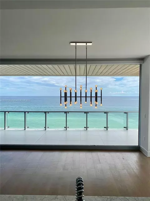 5775 Collins Ave #1101, Miami Beach, FL 33140