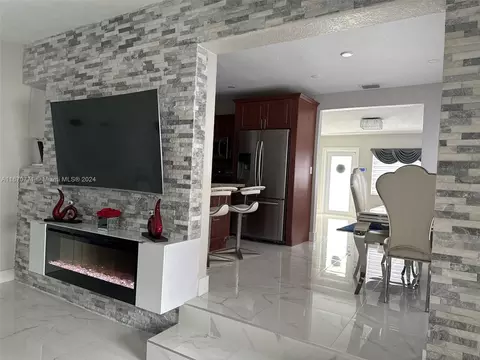 613 E 33rd St, Hialeah, FL 33013 photo 9