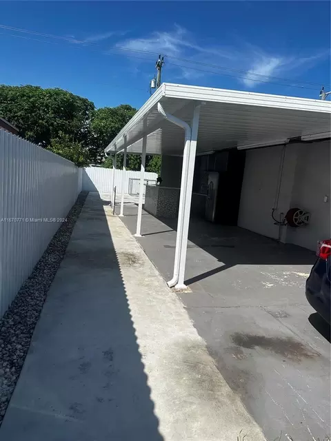 613 E 33rd St, Hialeah, FL 33013 photo 30