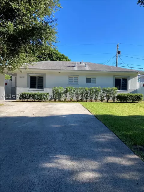 10831 W Old Cutler Rd, Miami, FL 33170