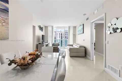 350 SE 2nd St #2820, Fort Lauderdale, FL 33301