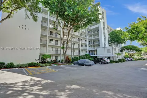 2221 Cypress Island Dr #701, Pompano Beach, FL 33069