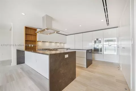 4701 N Meridian Ave #418, Miami Beach, FL 33140