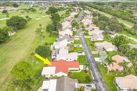 View/Area - 5169 SE Miles Grant Ter, Stuart, FL 34997 photo 4 of 9