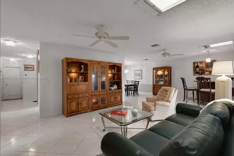 Living - 5169 SE Miles Grant Ter, Stuart, FL 34997 photo 3 of 3