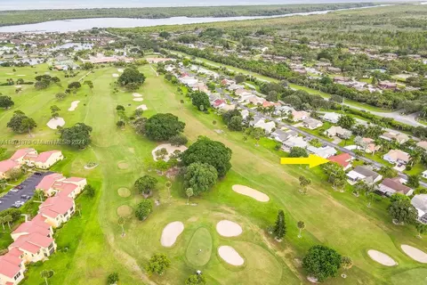 View/Area - 5169 SE Miles Grant Ter, Stuart, FL 34997 photo 5 of 9
