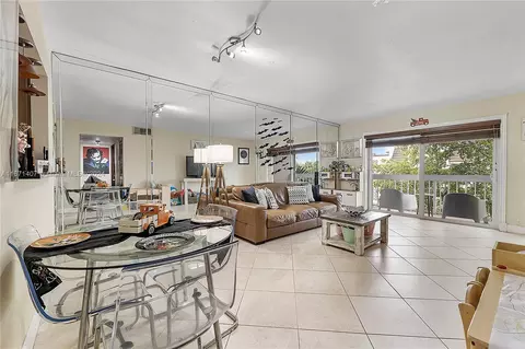 7703 Camino Real #A-408, Miami, FL 33143