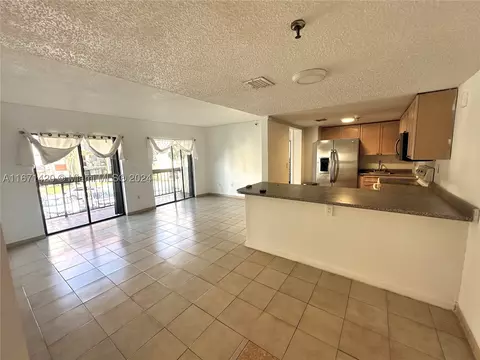 5249 NW 7th St #117, Miami, FL 33126