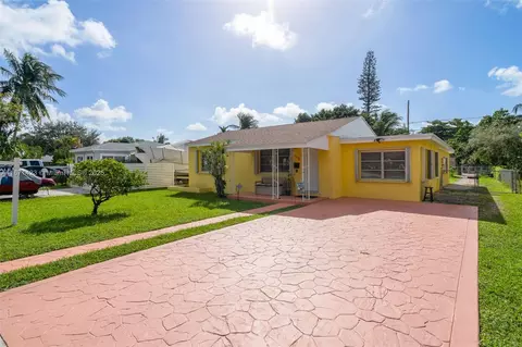 1070 NE 143rd St, North Miami, FL 33161