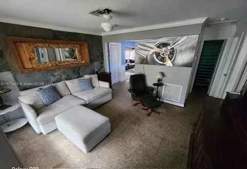 5272 N Andrews Ave, Oakland Park, FL 33309