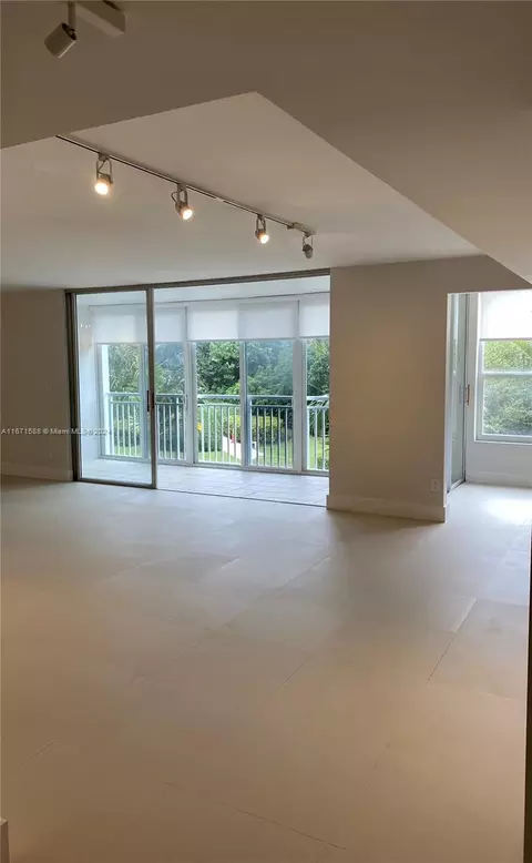 607 Ocean Dr #2J, Key Biscayne, FL 33149 photo 3