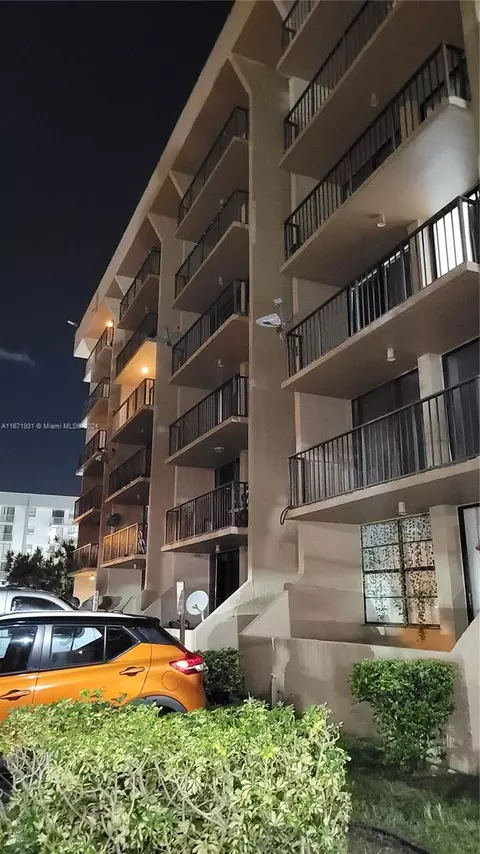 16751 NE 9th Ave #308, North Miami Beach, FL 33162