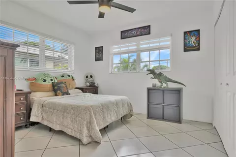 715 W 53rd St, Hialeah, FL 33012 photo 23