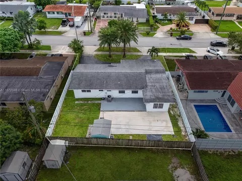 715 W 53rd St, Hialeah, FL 33012 photo 6