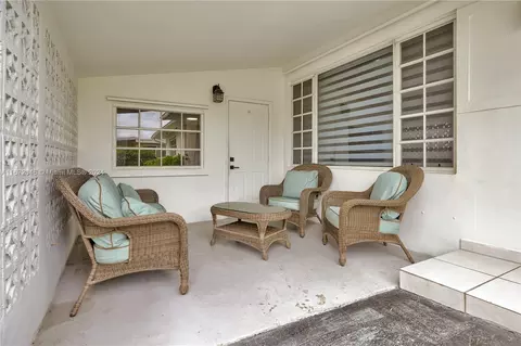 715 W 53rd St, Hialeah, FL 33012 photo 10