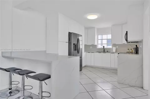 715 W 53rd St, Hialeah, FL 33012 photo 17