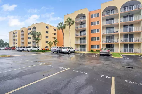 6980 NW 186th St #3-126, Hialeah, FL 33015