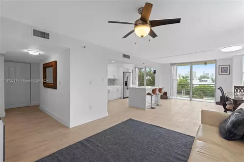 17890 W Dixie Hwy 506 Hwy #506, North Miami Beach, FL 33160