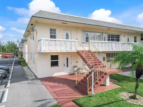 1455 12th Ct #1A, Hollywood, FL 33019