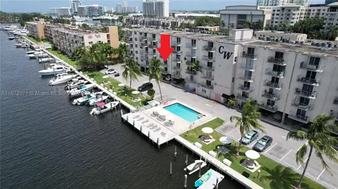 1731 SE 15th St #312, Fort Lauderdale, FL 33316