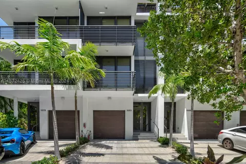 1065 99th St #TH, Bay Harbor Islands, FL 33154