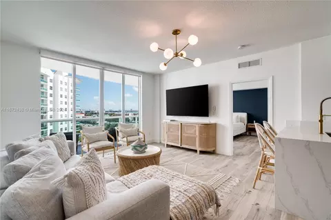 7900 Harbor Island Dr #1121, North Bay Village, FL 33141