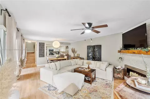 597 NW 98th Ave #597, Plantation, FL 33324