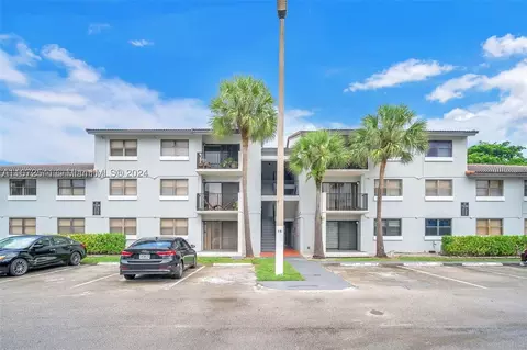 7230 NW 179th St #104, Hialeah, FL 33015