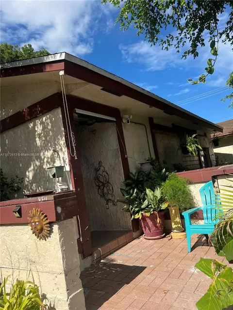 6211 NW 26th Ct, Sunrise, FL 33313