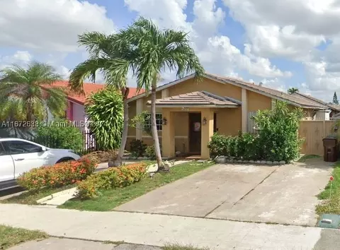 2621 W 72nd St, Hialeah, FL 33016