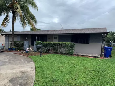 2701 Utopia Dr, Miramar, FL 33023