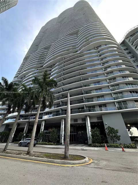 488 NE 18th St #4902, Miami, FL 33132