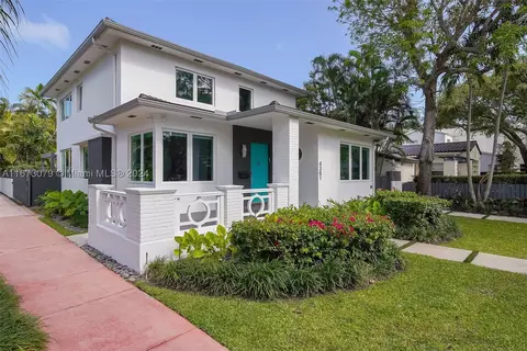 4361 Royal Palm Ave, Miami Beach, FL 33140