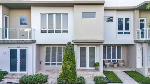 6422 NW 104th Path #6422, Doral, FL 33178