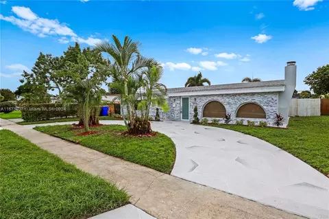 6510 Scott St, Hollywood, FL 33024