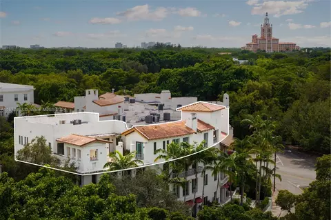 2401 Anderson Rd #PH19, Coral Gables, FL 33134