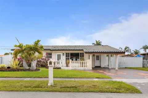 5470 W 9th Ln, Hialeah, FL 33012